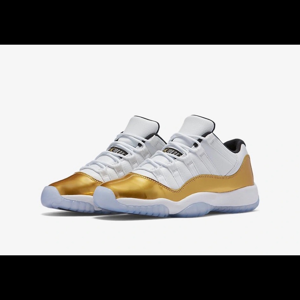Air Jordan 11 Low “Closing Ceremony”